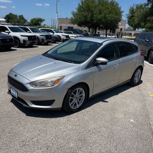FORD FOCUS SE - 1