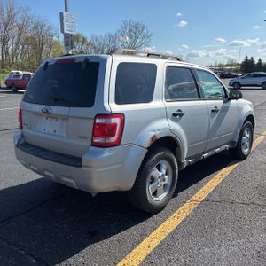 FORD ESCAPE XLT - 8