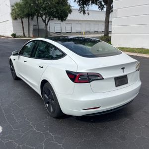 TESLA MODEL 3 BASE - 5