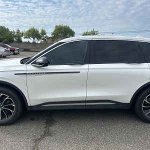 LINCOLN NAUTILUS PREMIERE - 4