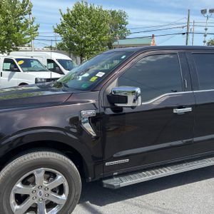 FORD F-150 LARIAT - 2