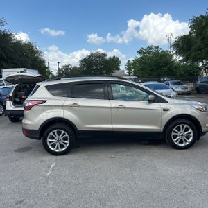 FORD ESCAPE SEL - 10