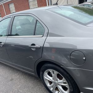 FORD FUSION SE - 4