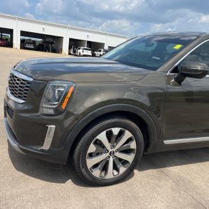 صورة 2 لـ 2020 KIA TELLURIDE S