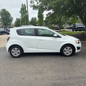 CHEVROLET SONIC - 10