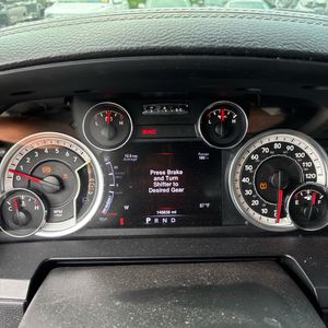 2013 RAM 1500 LARAMIE 照片 38