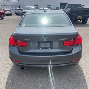 BMW 320I XDRIVE - 7