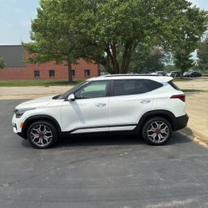 2022 KIA SELTOS SX photo 3