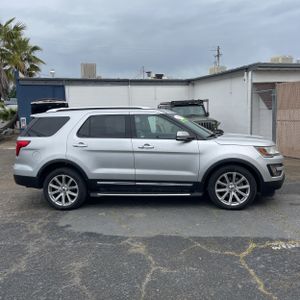 FORD EXPLORER LIMITED - 10