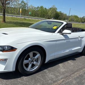 FORD MUSTANG ECOBOOST - 2