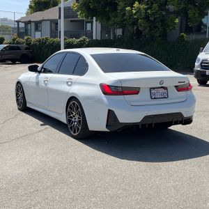 صورة 5 لـ 2023 BMW M340I