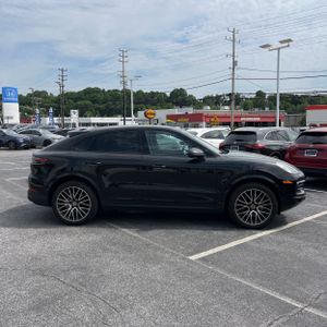 PORSCHE CAYENNE COUPE - 10