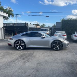 Porsche 911 Carrera - 10