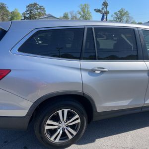 HONDA PILOT EX - 9
