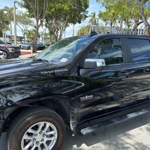 2024 Chevrolet SILVERADO 1500 LT 照片 2