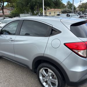 HONDA HR-V LX - 6