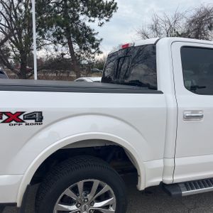 FORD F-150 LARIAT - 9