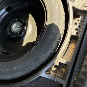 2012 Volkswagen TIGUAN S 照片 42