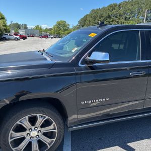 CHEVROLET SUBURBAN - 2