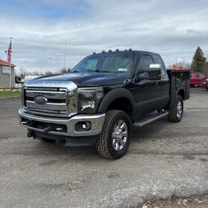 FORD F-250 SUPER DUTY LARIAT - 1