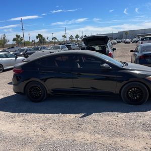 HYUNDAI ELANTRA SEL - 10