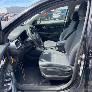 صورة مصغرة 31 لـ 2018 KIA SORENTO LX