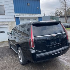 CADILLAC ESCALADE ESV LUXURY - 5