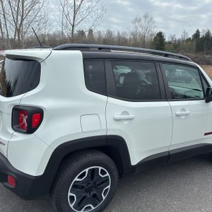 JEEP RENEGADE TRAILHAWK - 9