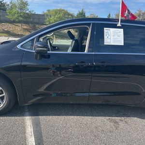 CHRYSLER PACIFICA TOURING L - 4