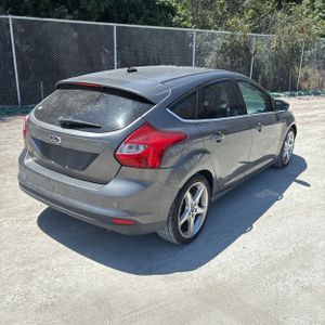 FORD FOCUS TITANIUM - 8