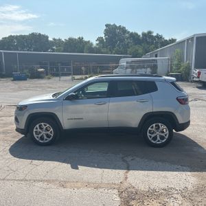 2024 JEEP COMPASS LATITUDE — фото 3