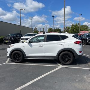 HYUNDAI TUCSON SEL - 3