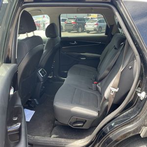 صورة مصغرة 33 لـ 2018 KIA SORENTO LX