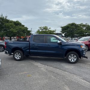 صورة 10 لـ 2022 Chevrolet SILVERADO 1500 LT