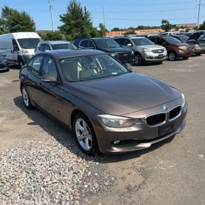 صورة مصغرة 12 لـ 2013 BMW 320I XDRIVE