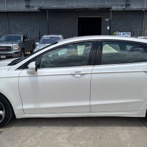 2015 FORD FUSION SE photo 4