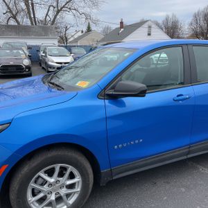 CHEVROLET EQUINOX LS - 2