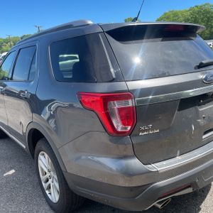 FORD EXPLORER XLT - 6