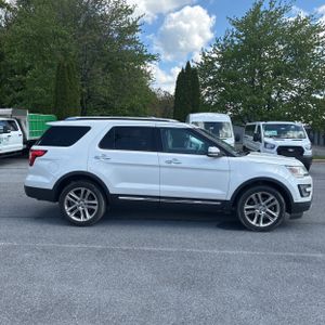 FORD EXPLORER LIMITED - 10