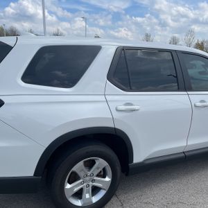 HONDA PILOT LX - 9