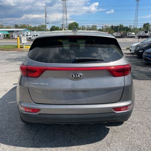 KIA SPORTAGE LX - 6