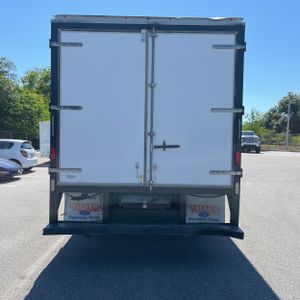 FORD E-350 CUTAWAY - 7