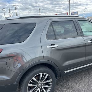 FORD EXPLORER PLATINUM - 9