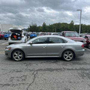 2014 Volkswagen PASSAT 2.0L TDI SE photo 3