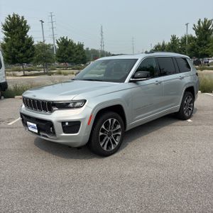 2022 JEEP GRAND CHEROKEE L OVERLAND — фото 1