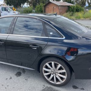 AUDI A4 2.0T PREMIUM - 6