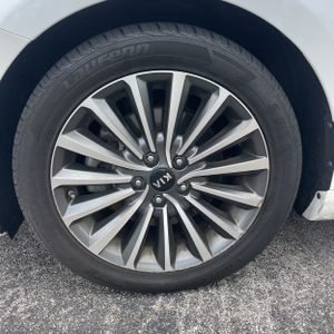 صورة مصغرة 17 لـ 2018 KIA CADENZA PREMIUM
