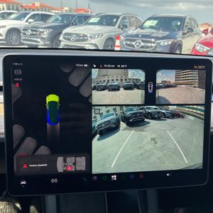 2024 Tesla MODEL Y LONG RANGE 缩略图 38