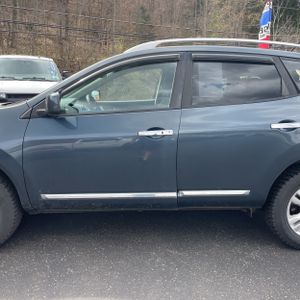 NISSAN ROGUE SV - 4