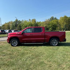 2021 Chevrolet SILVERADO 1500 RST photo 3